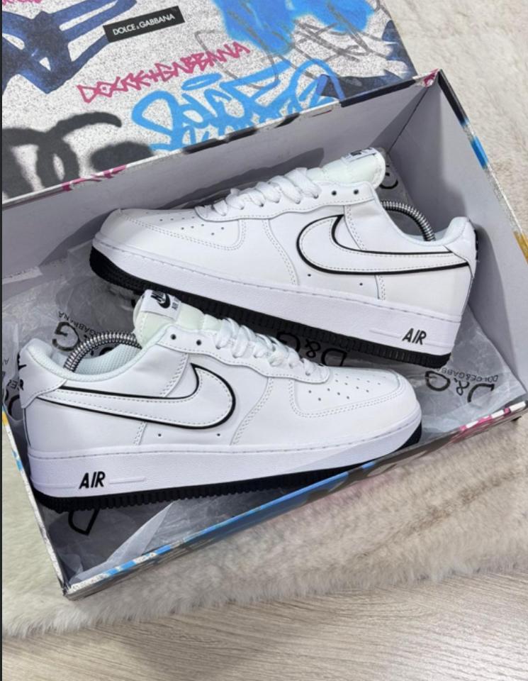 Nike Air Force 1